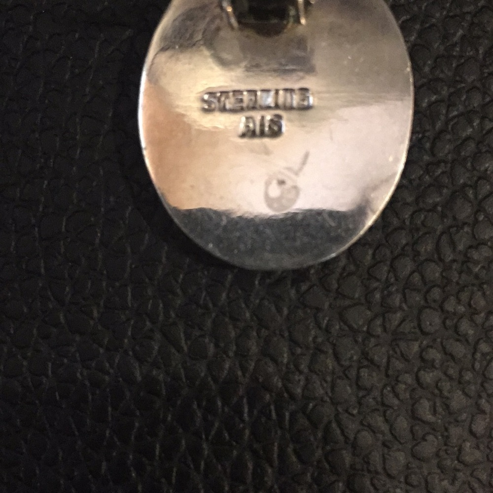 Vintage sterling silver mother of pearl clip-on earrings - Picture 3 of 5